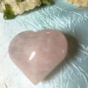 Rose Quartz Heart 86g